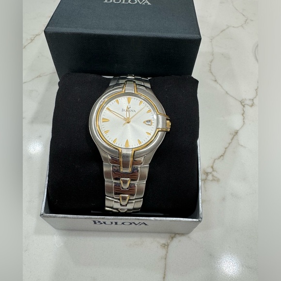 Men’s Bulova watch - Picture 7 of 7